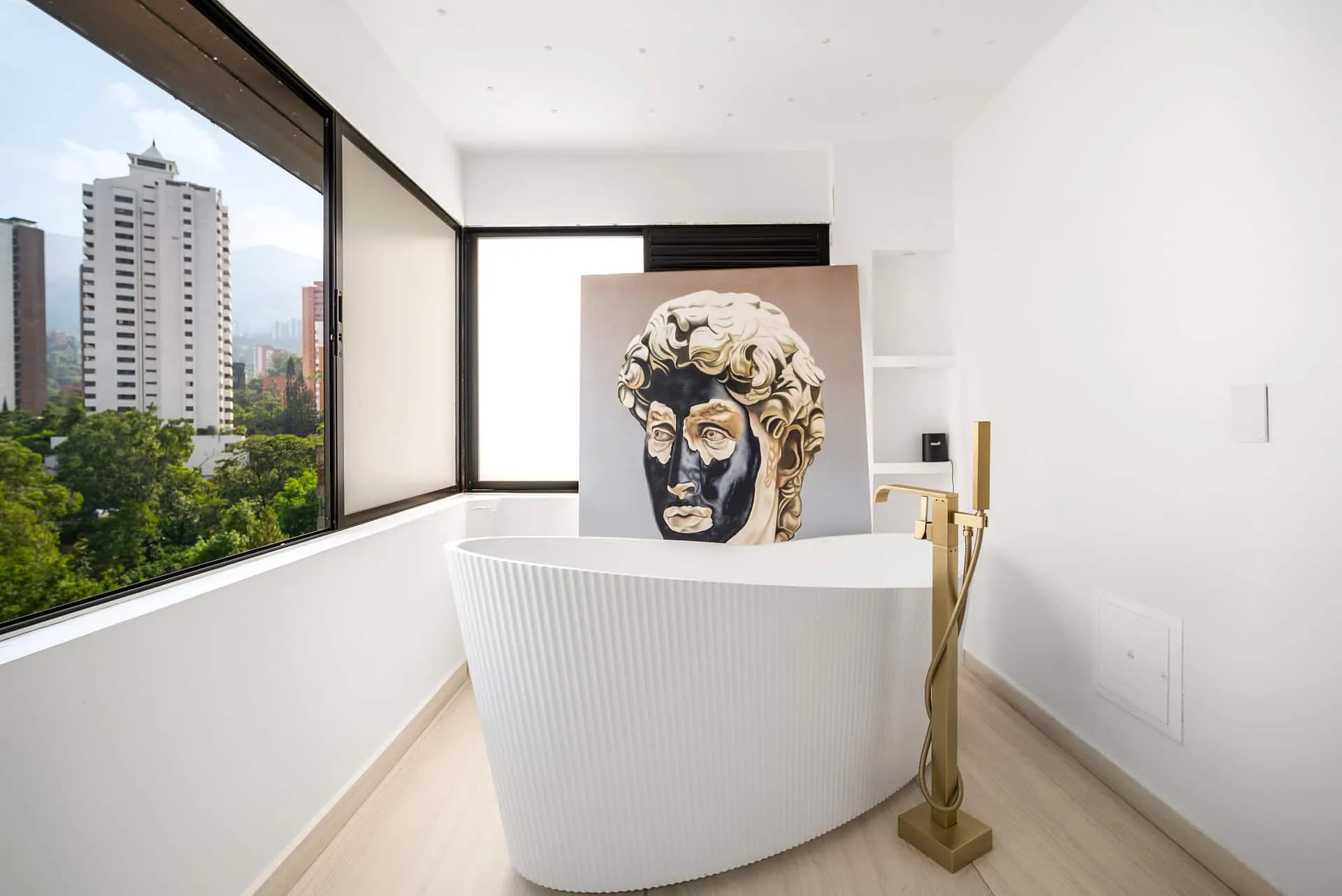 San Lucas Penthouse, El Poblado, Medellín (view 6)
