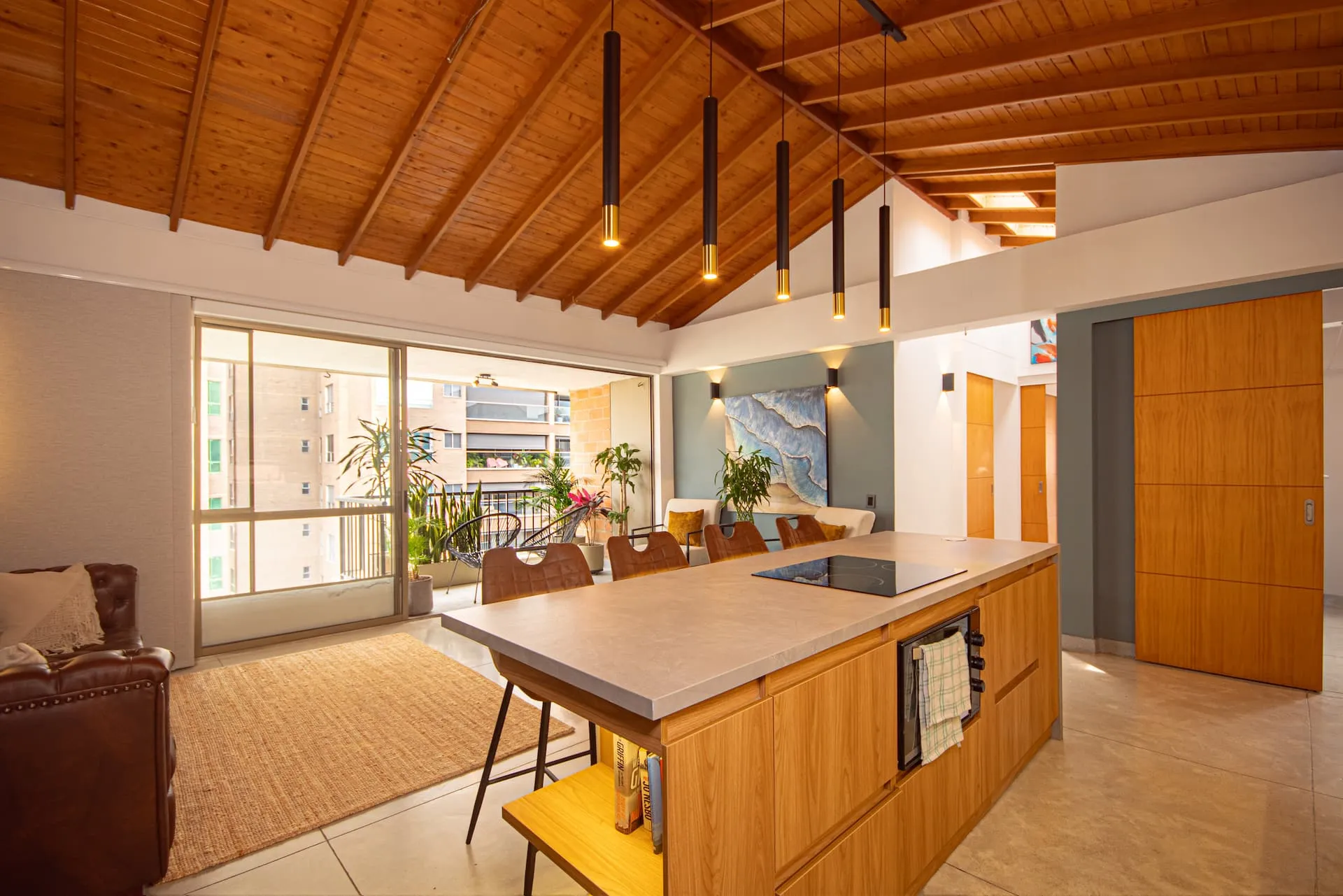 La Frontera Penthouse, Envigado, Medellín (view 3)