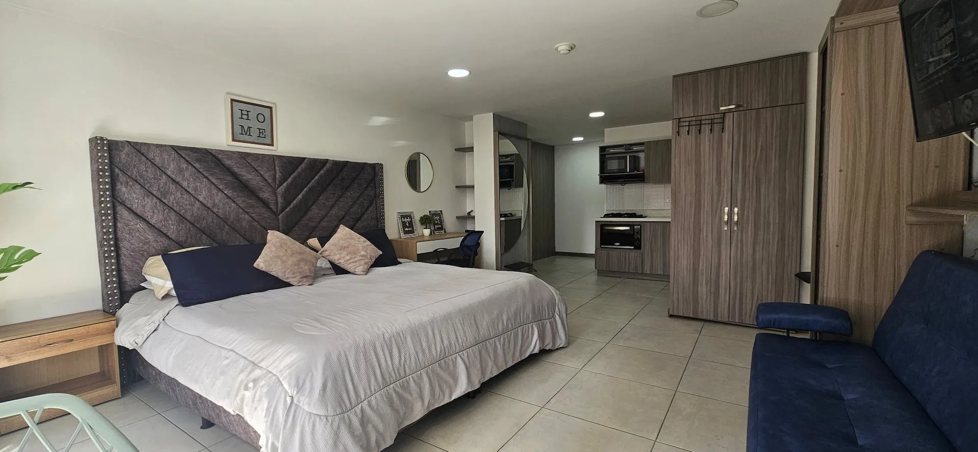 The Laureles Studio, Laureles, Medellín (view 4)
